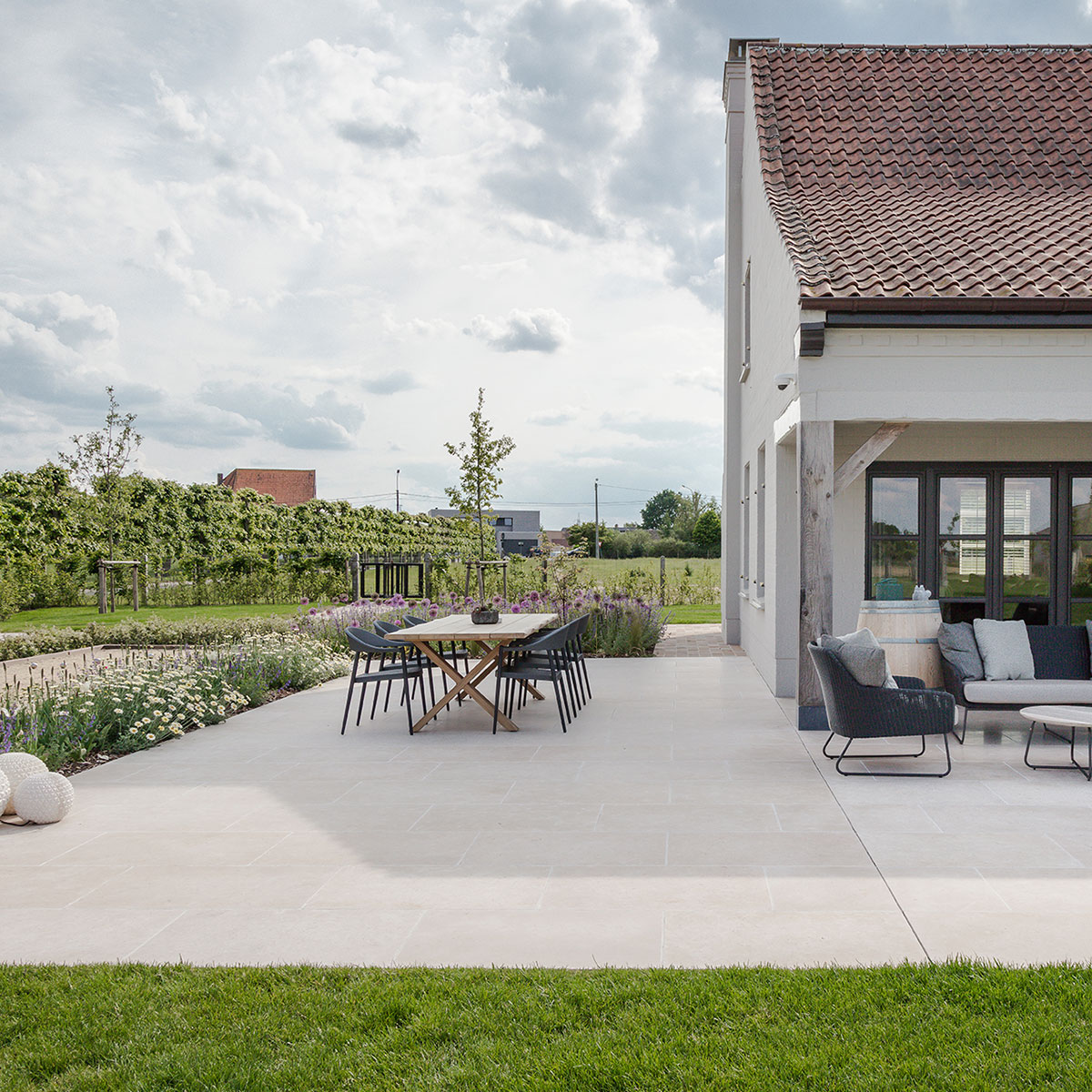 Sinai Pearl Limestone - Antico Finish 4